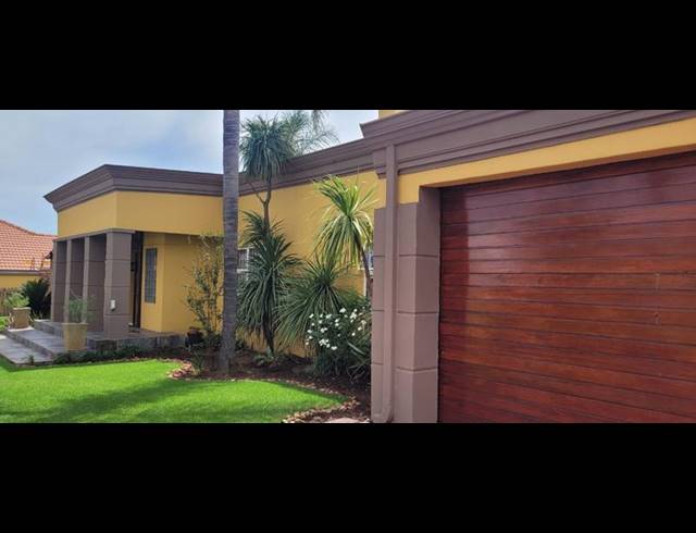 4 BEDROOM HOUSE FOR SALE IN NEW REDRUTH